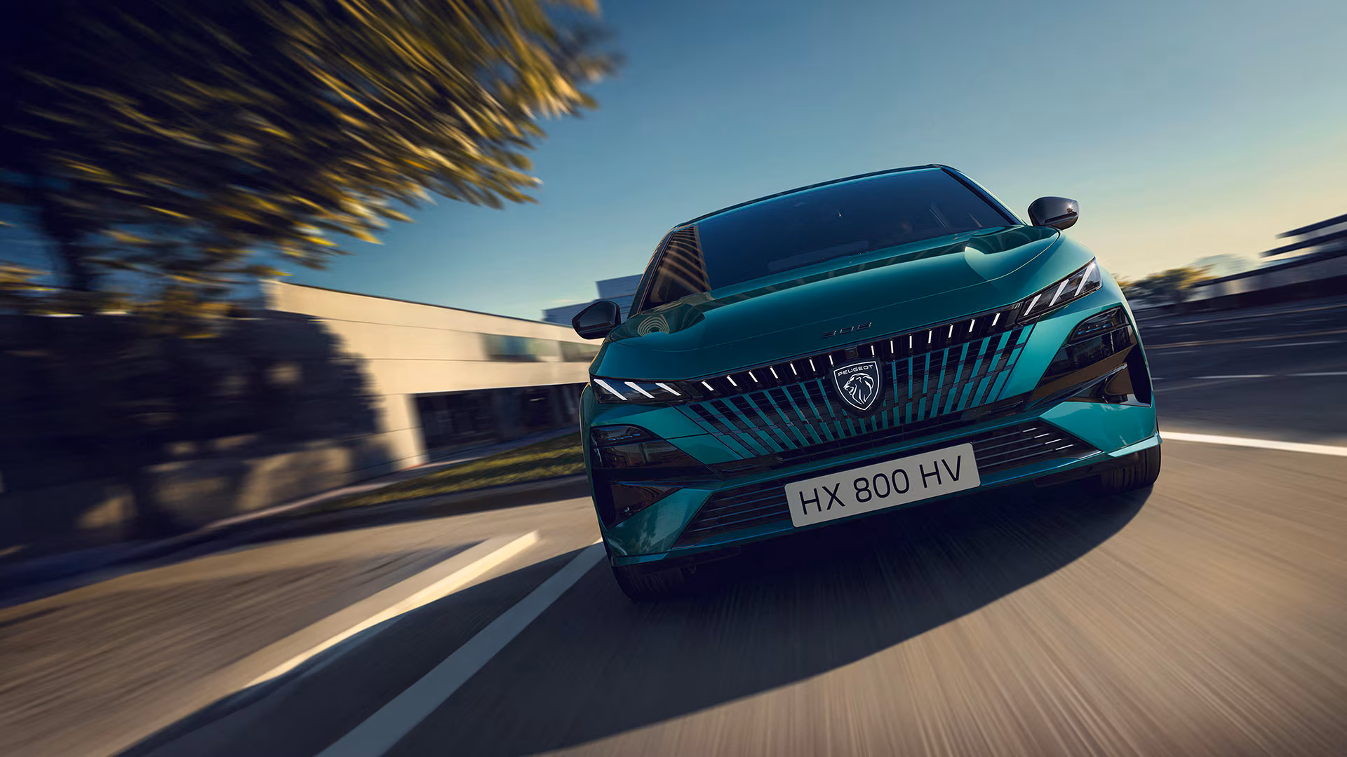 Peugeot E-308 in miscare